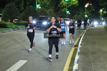 Runner Photo 4241380