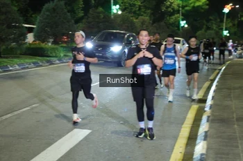 Runner Photo 4241383
