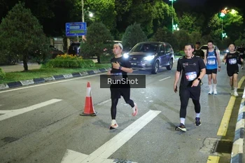 Runner Photo 4241386