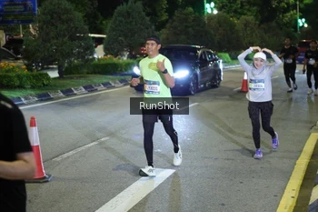 Runner Photo 4241438