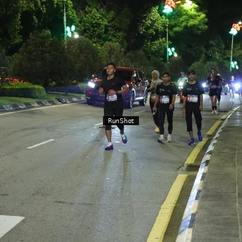 Runner Photo 4241468