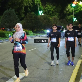 Runner Photo 4241487