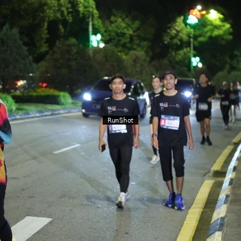 Runner Photo 4241492