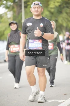 Runner Photo 4241538