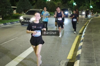 Runner Photo 4241567