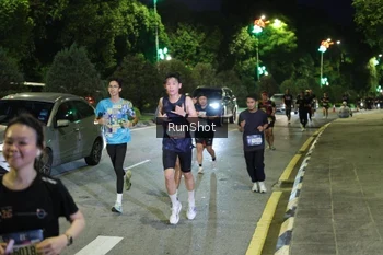 Runner Photo 4241572