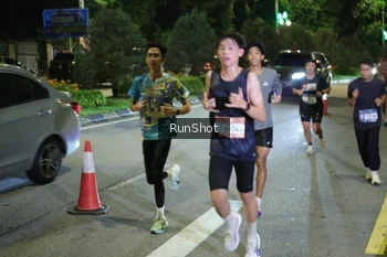 Runner Photo 4241581