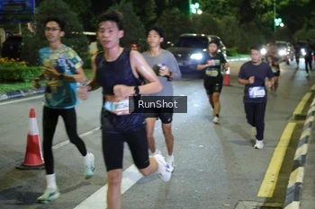 Runner Photo 4241582