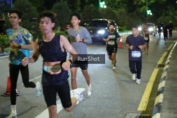 Runner Photo 4241583