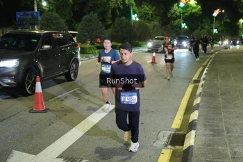 Runner Photo 4241598