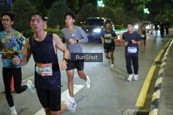 Runner Photo 4241600