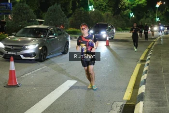 Runner Photo 4241619