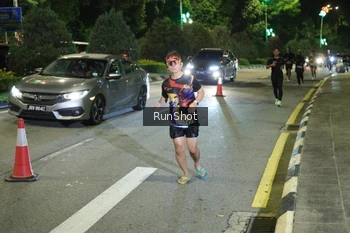 Runner Photo 4241620