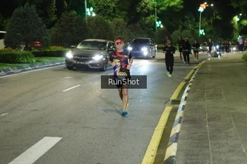 Runner Photo 4241622