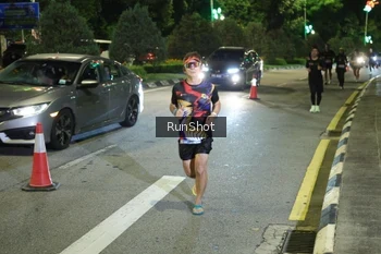 Runner Photo 4241623
