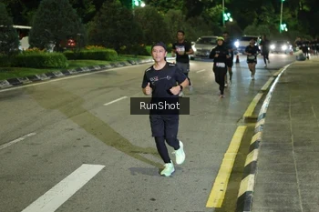 Runner Photo 4241631