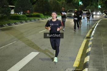 Runner Photo 4241635