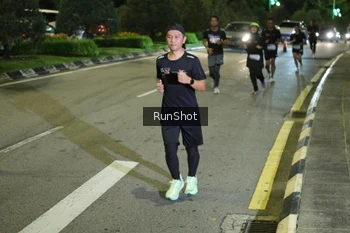 Runner Photo 4241648
