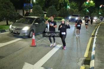 Runner Photo 4241658