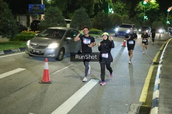 Runner Photo 4241661