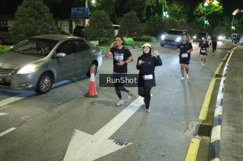 Runner Photo 4241666