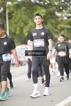Runner Photo 4241667