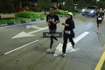 Runner Photo 4241682