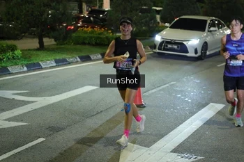 Runner Photo 4241696