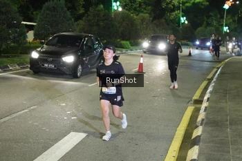 Runner Photo 4241698