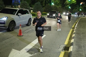 Runner Photo 4241699