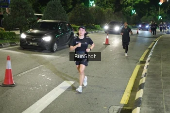 Runner Photo 4241701