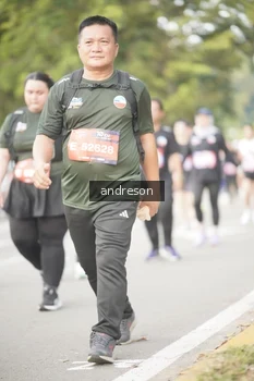 Runner Photo 4241705