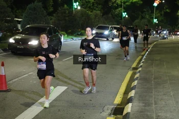 Runner Photo 4241706