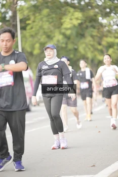 Runner Photo 4241711