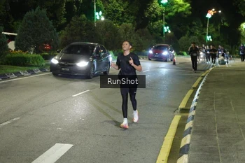 Runner Photo 4241714