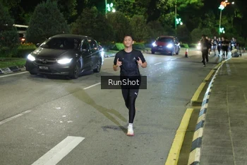 Runner Photo 4241726
