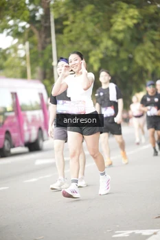Runner Photo 4241735