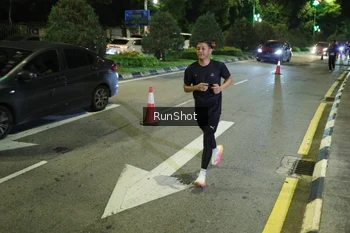 Runner Photo 4241743