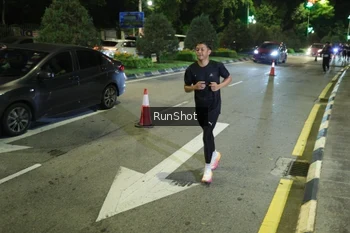 Runner Photo 4241744