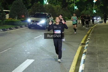 Runner Photo 4241765