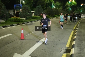 Runner Photo 4241777