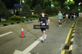Runner Photo 4241778