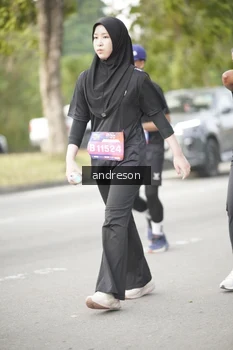 Runner Photo 4241821