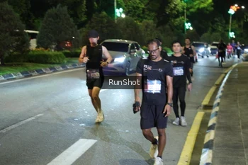 Runner Photo 4241868