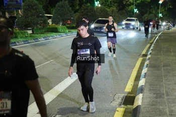 Runner Photo 4241882