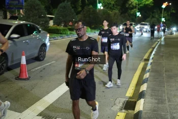 Runner Photo 4241885