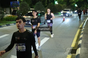 Runner Photo 4241892
