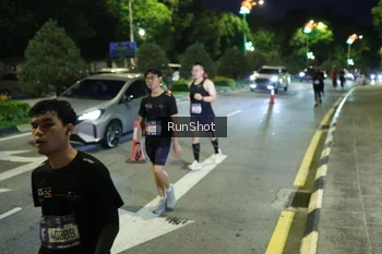 Runner Photo 4241895
