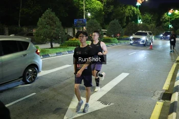Runner Photo 4241902