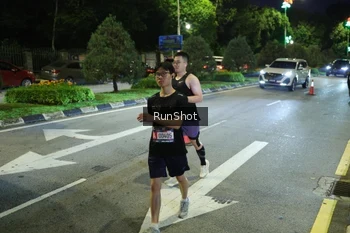Runner Photo 4241904